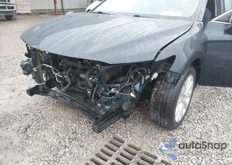 2018 Toyota Camry Le из США, поврежденный, VIN 4T1B11HK5JU536238